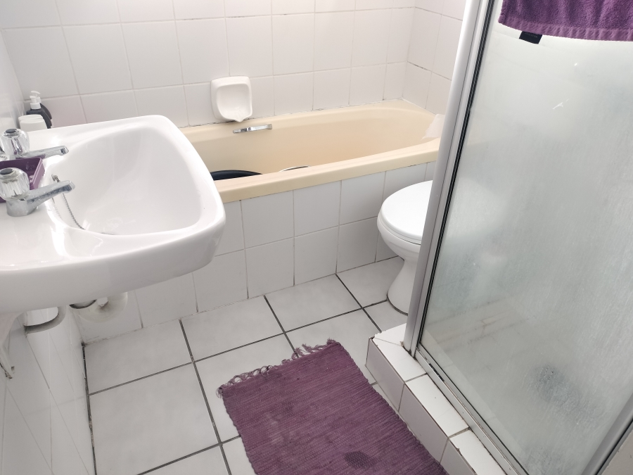 To Let 1 Bedroom Property for Rent in St Dumas Western Cape